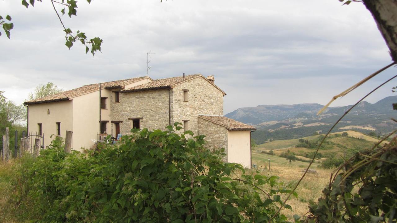 Casale Le Fontanelle Hotel Monte Grimano Terme Eksteriør billede
