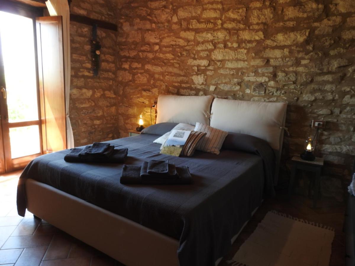 Casale Le Fontanelle Hotel Monte Grimano Terme Eksteriør billede